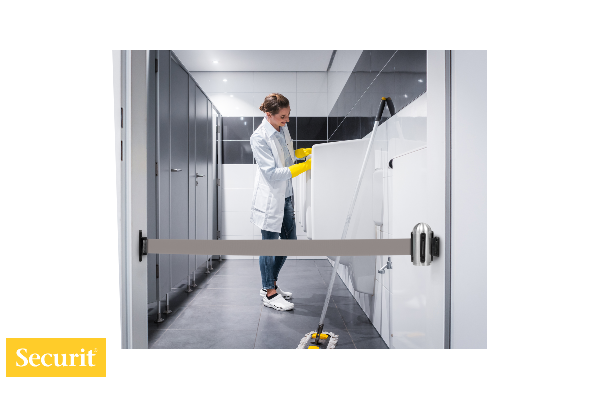 Securit STENSKA KONZOLA za USMERJEVALNI izvlečni TRAK sive barve Steel RSRTWMRVSGY Securit STENSKA KONZOLA za USMERJEVALNI izvlečni TRAK sive barve Steel RSRTWMRVSGY